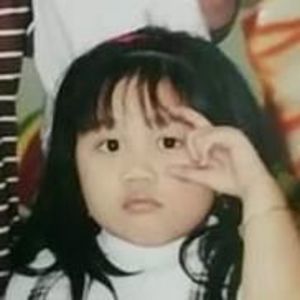 Meet your Posher, Lucy